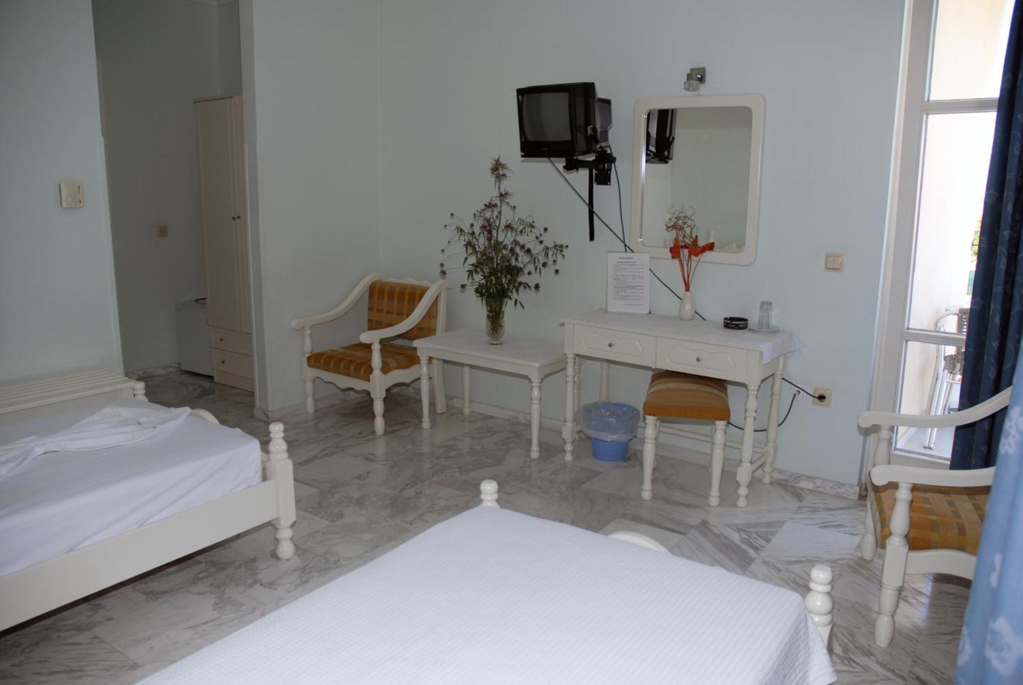 Amanda Hotel Karlovassi Luaran gambar